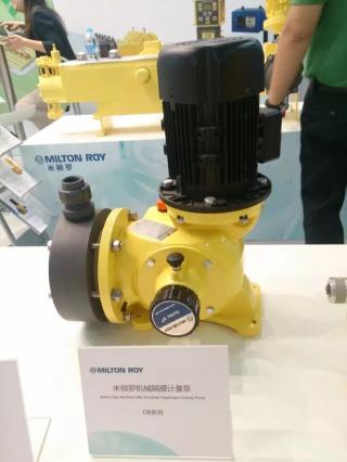 G系列機(jī)械隔膜計(jì)量泵，平緩脈動(dòng)設(shè)計(jì)，沖擊小?？勺兤幕S調(diào)節(jié)機(jī)構(gòu)，曲柄連桿傳動(dòng)。